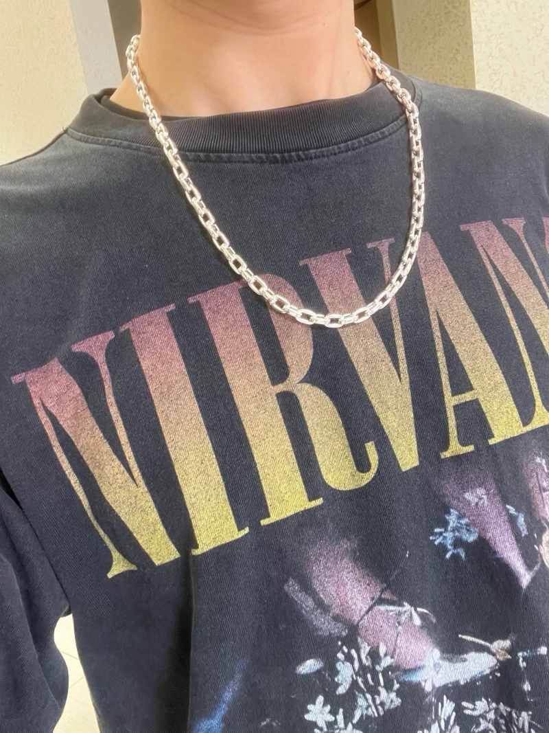 H**me5 necklaces